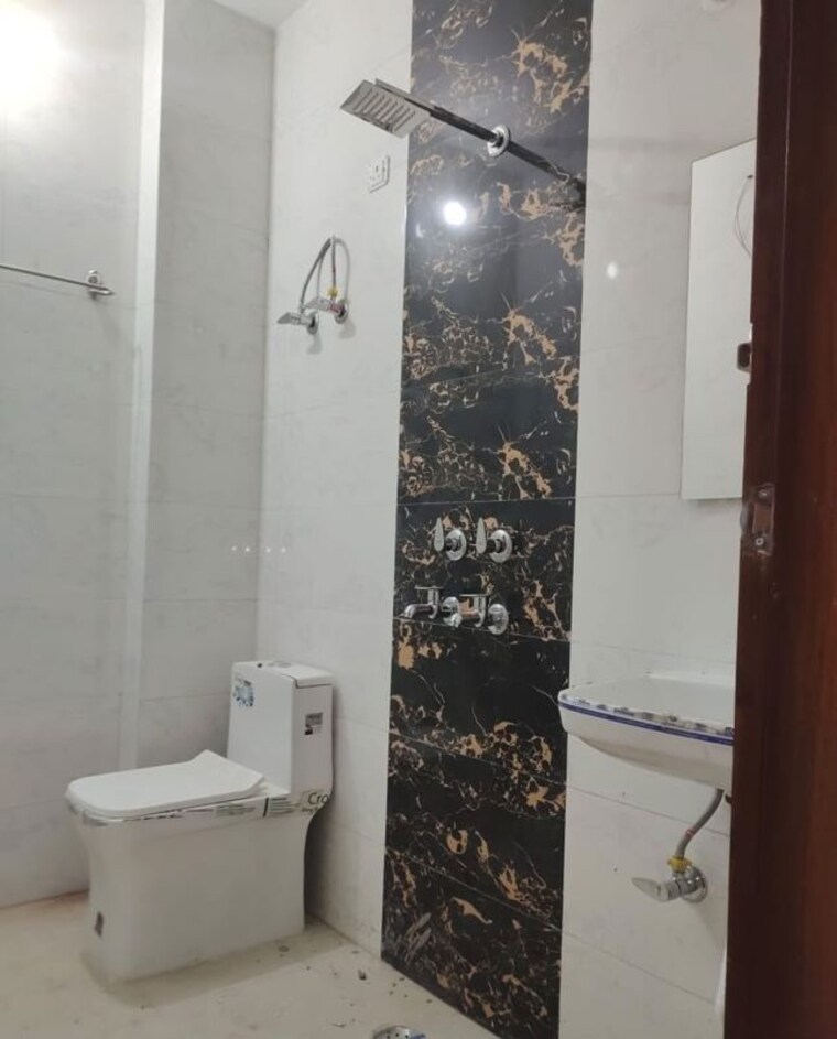Bathroom, palm-residency-chhatarpur 1 Bedroom 650 Sq.Ft. Apartment In Chattarpur Delhi 10420468