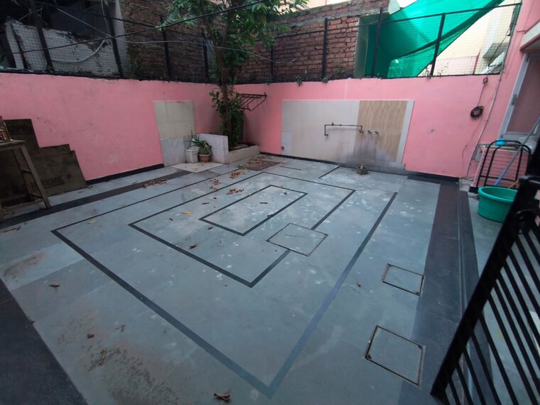 Balcony, sector 7 1 Bedroom 1344 Sq.Ft. Independent House In Sector 7 Panchkula 10420446