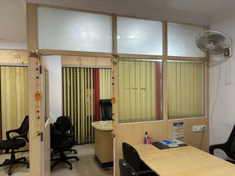 Team Area, lalpur chowk Commercial Office Space 1000 Sq.Ft. In Lalpur Chowk Ranchi 10420485