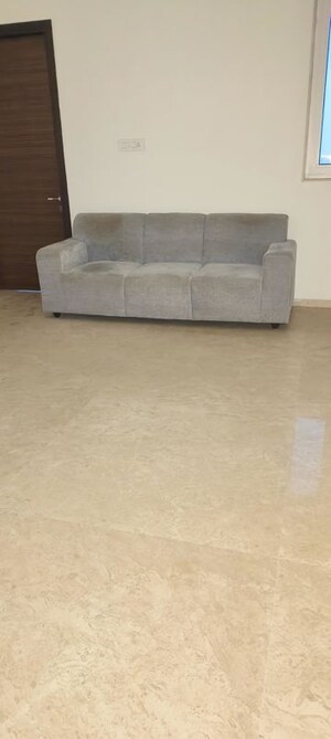Room in 3 BHK Apartment at Raheja Imperia, Worli – for Sale