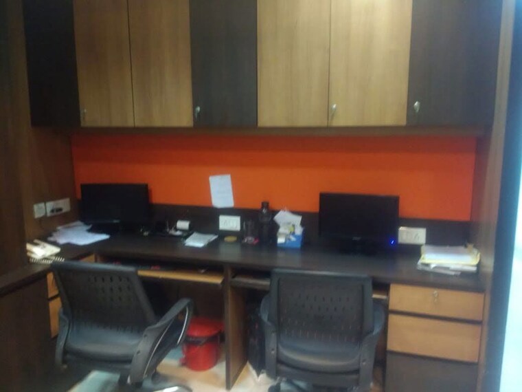 Team Area, gautam nagar Commercial Office Space 500 Sq.Ft. In Gautam Nagar Delhi 10420501