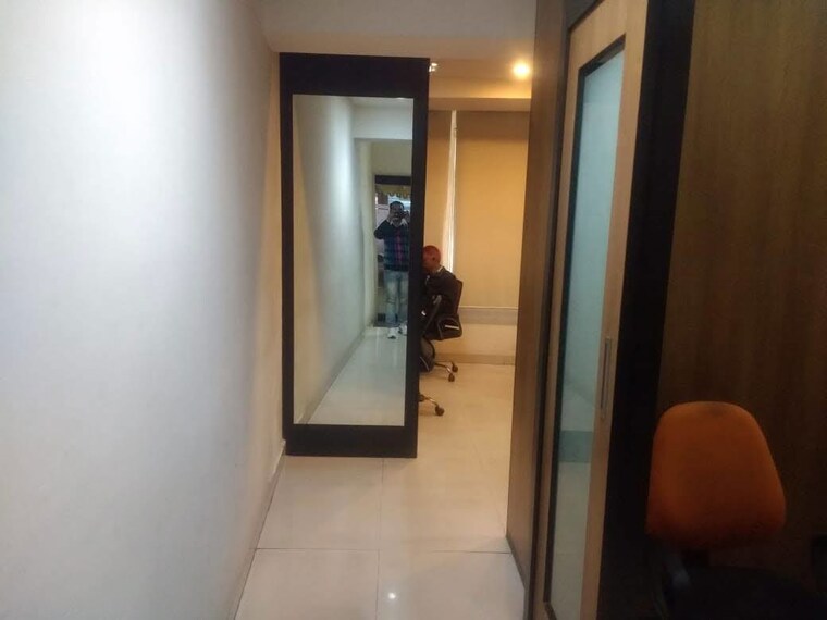 Team Area, gautam nagar Commercial Office Space 500 Sq.Ft. In Gautam Nagar Delhi 10420501