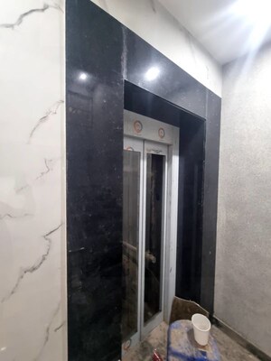 Building Lobby in 3 BHK Builder Floor at BPTP District Phase 2, Sector 84 – for Sale