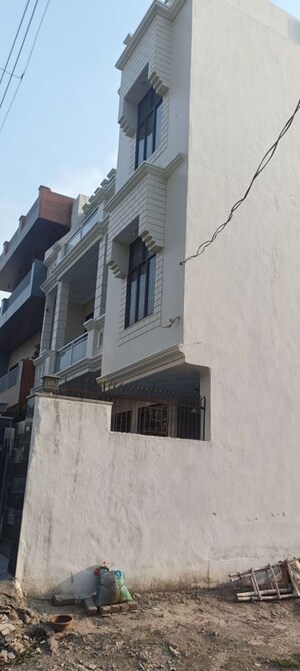 3 BHK Apartment For Rent in Sector 7