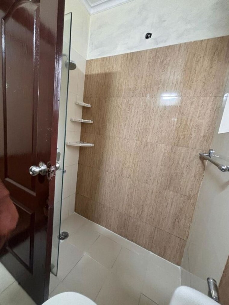 Bathroom, ardee-city-palm-grove-heights 3 Bedroom 2035 Sq.Ft. Builder Floor In Sector 52 Gurgaon 10420507