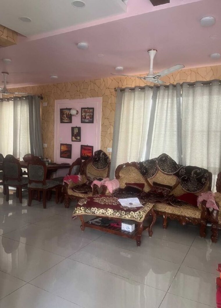 Living Room, 42-queens-square 4 Bedroom 2100 Sq.Ft. Villa In Sarjapur Bangalore 10420527