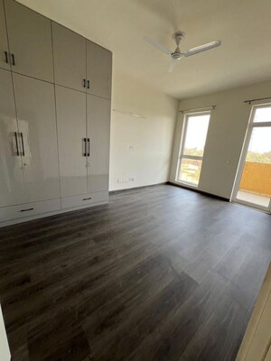 3 BHK Apartment For Rent in Ireo The Corridors, Sector 67a