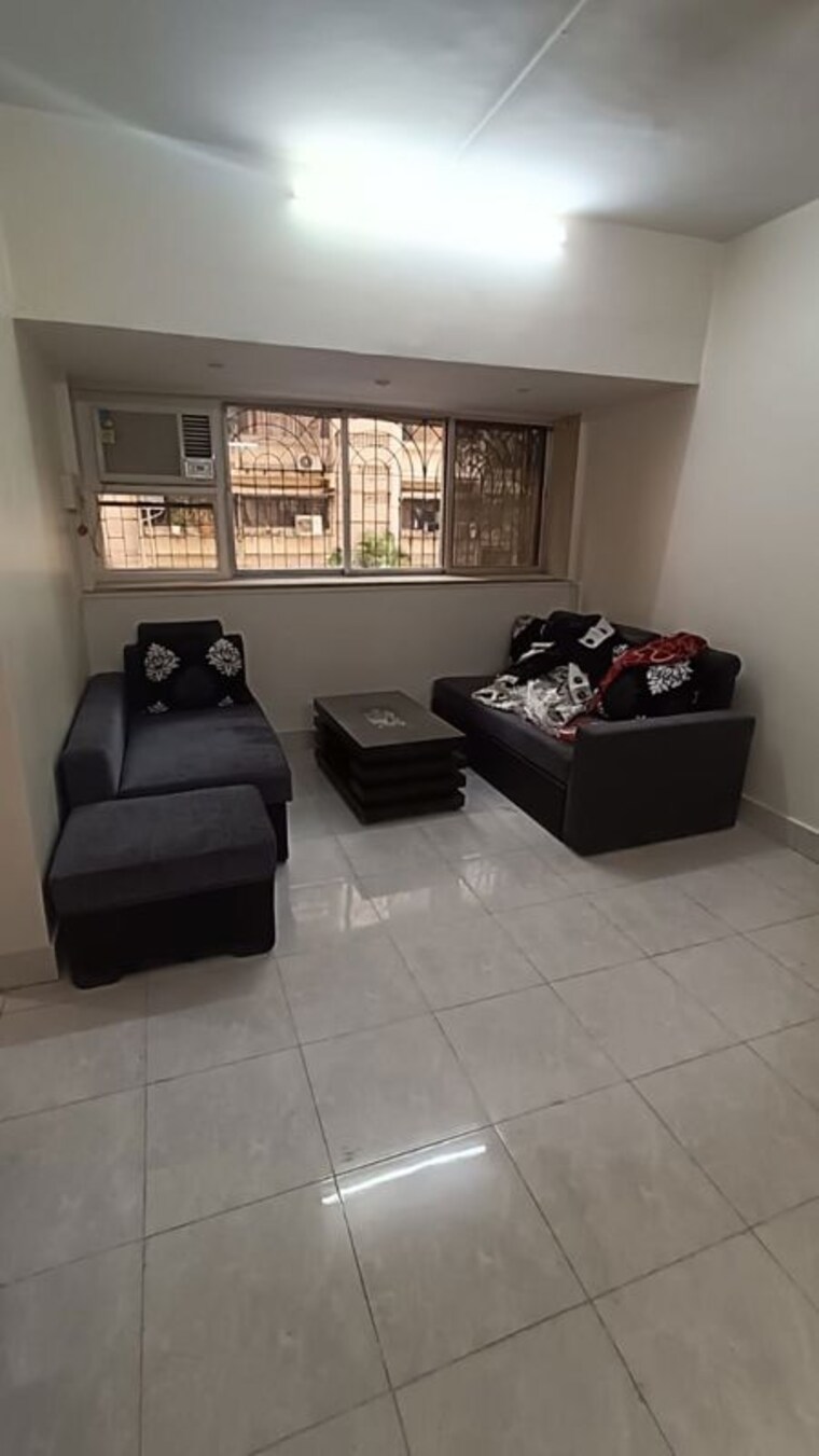 Living Room, krishna-kaveri-apartment 1 Bedroom 600 Sq.Ft. Apartment In Andheri West Mumbai 10420521