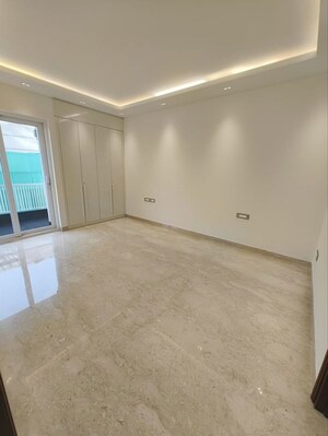 Room in 4 BHK Builder Floor at Ardee City, Sector 52 – for Sale