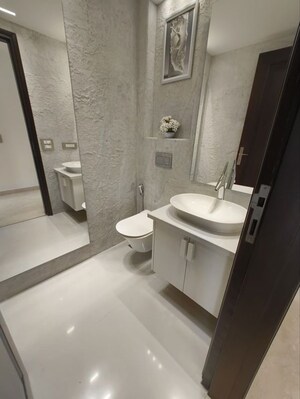 Bathroom in 4 BHK Builder Floor at Ardee City, Sector 52 – for Sale
