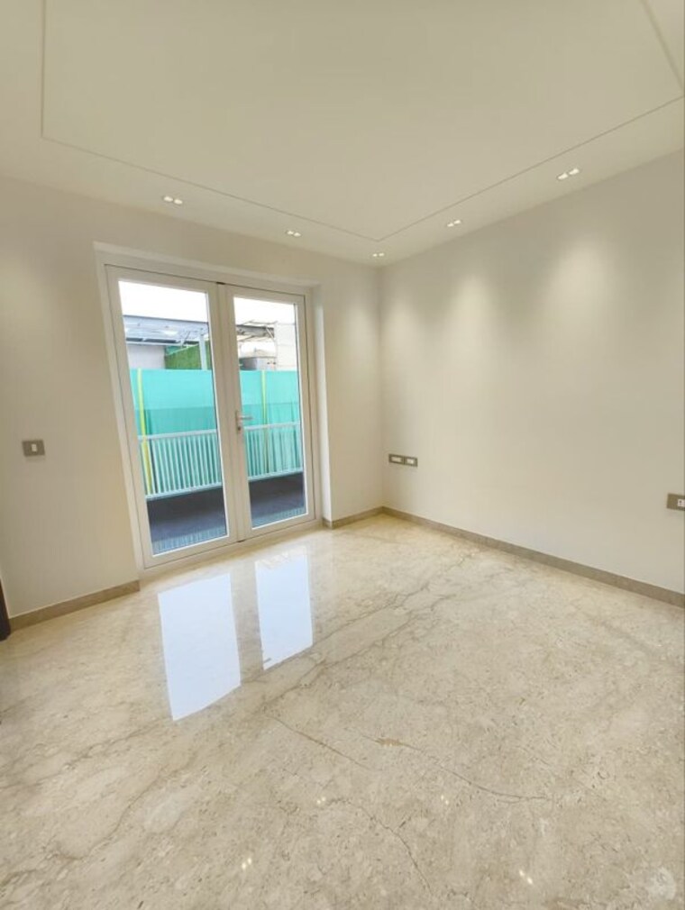 Room, ardee-city 4 Bedroom 325 Sq.Yd. Builder Floor In Sector 52 Gurgaon 10420585
