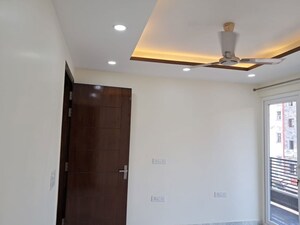 Furnished Amenities in 3 BHK Apartment at Shivalik Colony – for Sale