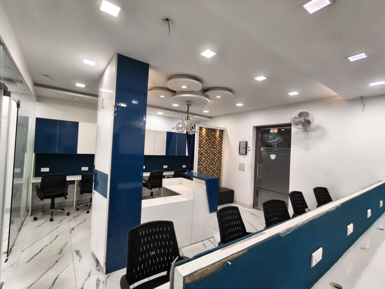Team Area, netaji subhash place Commercial Office Space 1195 Sq.Ft. In Netaji Subhash Place Delhi 10420606
