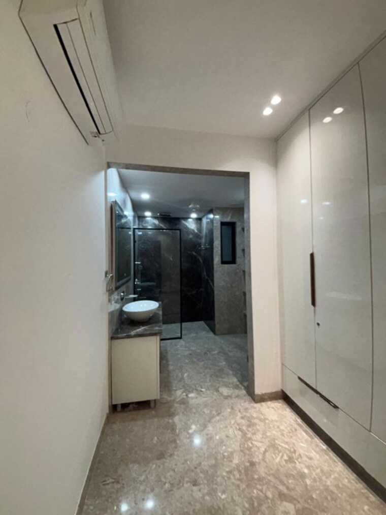 Room, south extension 4 Bedroom 5000 Sq.Ft. Penthouse In South Extension Delhi 10420616