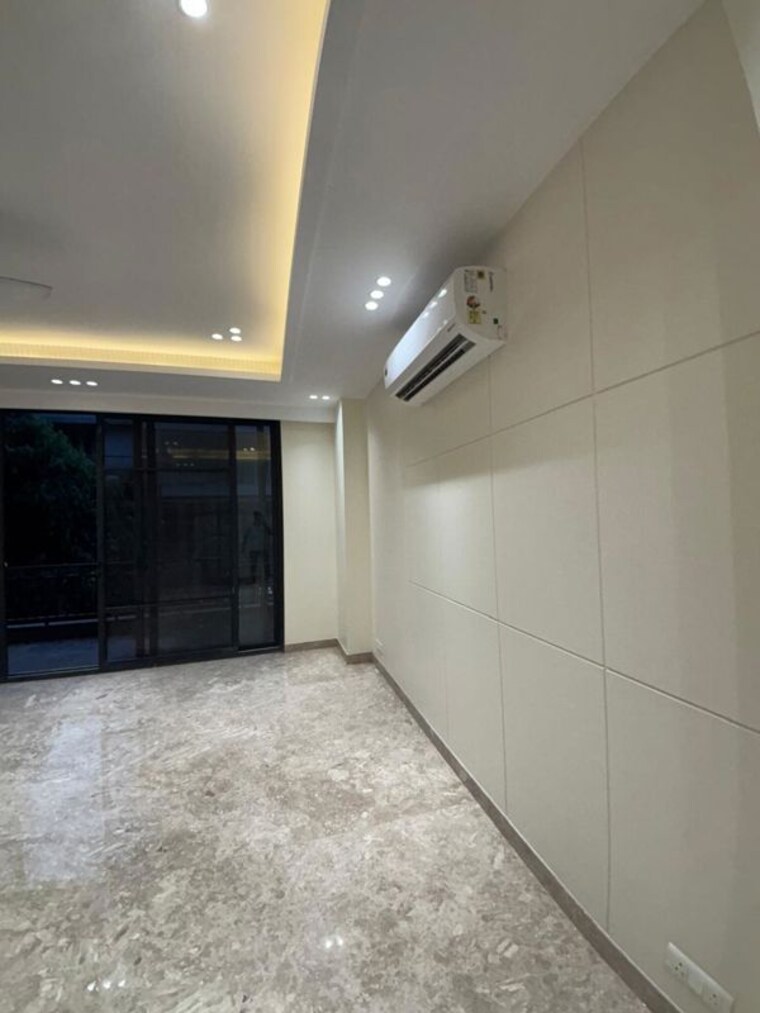 Room, south extension 4 Bedroom 5000 Sq.Ft. Penthouse In South Extension Delhi 10420616