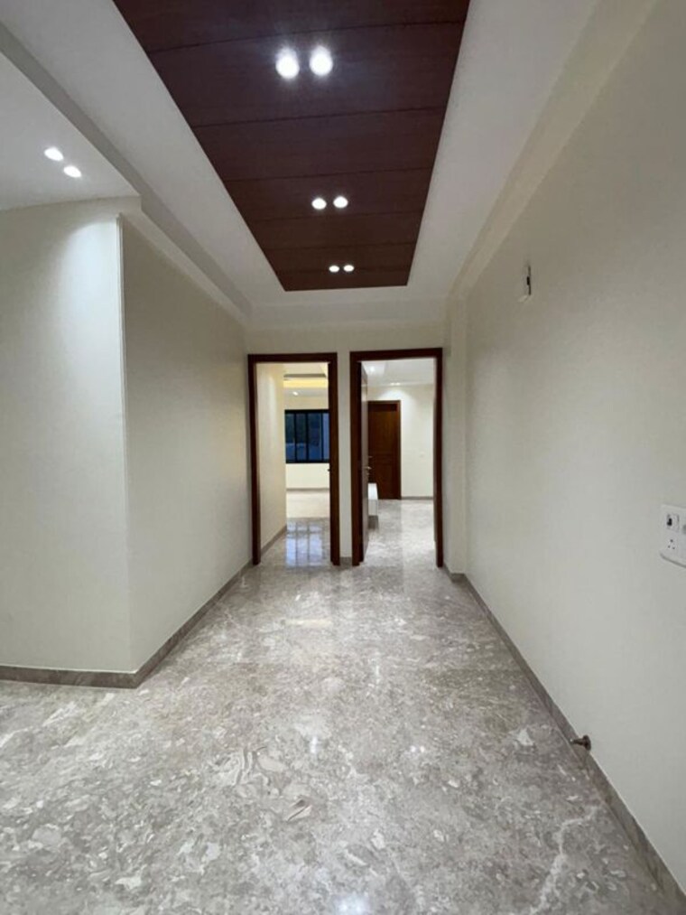 Room, south extension 4 Bedroom 5000 Sq.Ft. Penthouse In South Extension Delhi 10420616