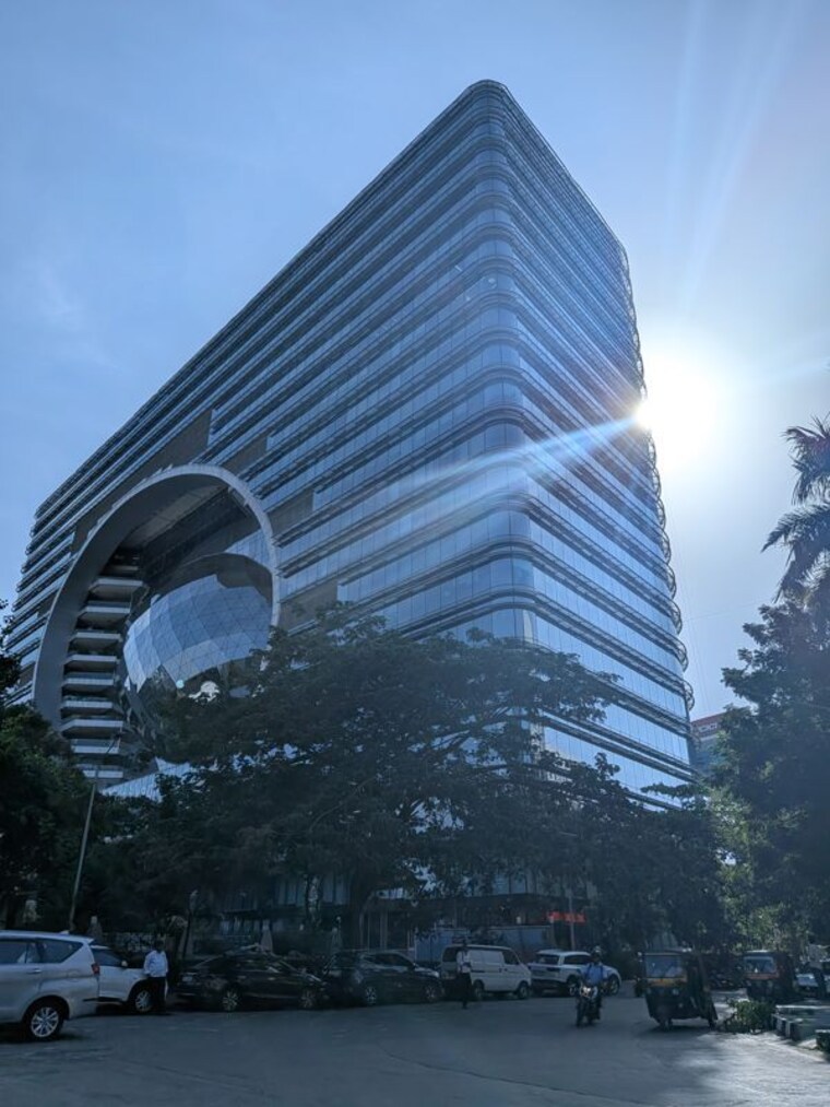 Cover Image, wadhwa-the-capital Commercial Office Space 2000 Sq.Ft. In Bandra East Mumbai 10420627