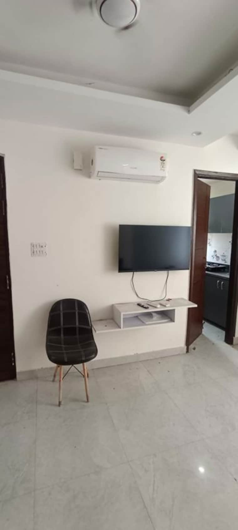 Team Area, smart-world-orchard 2.5 Bedroom 1200 Sq.Ft. Builder Floor In Sector 61 Gurgaon 10420640