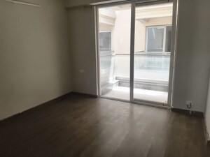 Room in 2 BHK Apartment at Signature Global City, Sector 37d – for Rent