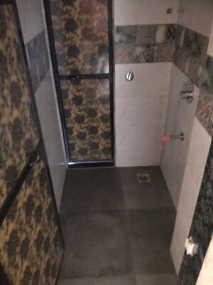 Bathroom in 1 BHK Apartment at Dombivli East – for Rent
