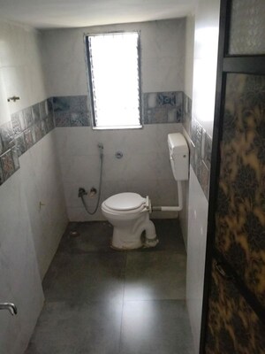 Bathroom in 1 BHK Apartment at Dombivli East – for Rent