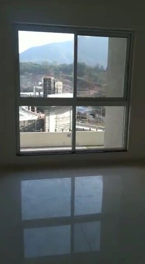 1.5 BHK Apartment For Rent in Godrej Emerald, Ghodbunder Road