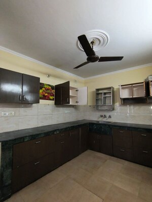 Kitchen in 2 BHK Independent House at Sector 17 – for Rent