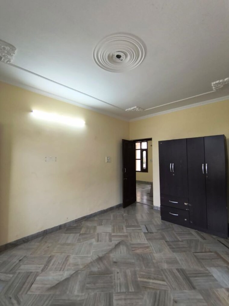 Room, sector 17 2 Bedroom 1855 Sq.Ft. Independent House In Sector 17 Panchkula 10420680