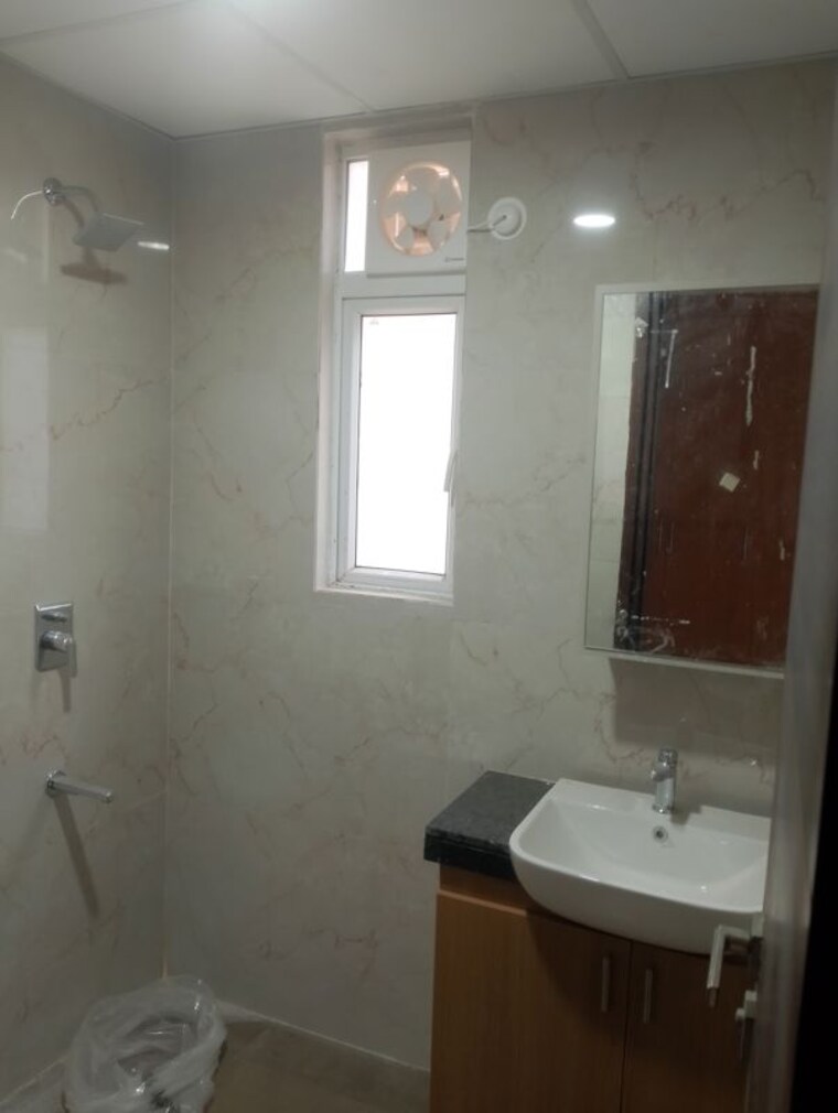 Bathroom, m3m-soulitude 3.5 Bedroom 1600 Sq.Ft. Builder Floor In Sector 89 Gurgaon 10420748