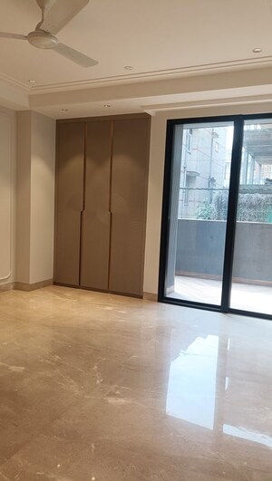 Room in 4 BHK Builder Floor at Geetanjali Enclave – for Sale