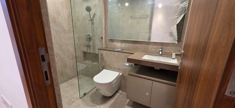 Bathroom, hiranandani-lake-encalve-glenridge 4 Bedroom 1865 Sq.Ft. Apartment In Ghodbunder Road Thane 10420790