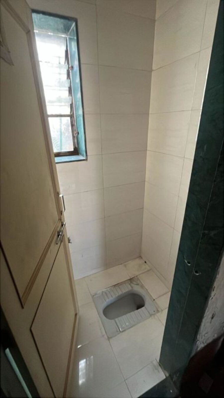 Bathroom, jain-township 3 Bedroom 1250 Sq.Ft. Apartment In Hadapsar Pune 10420804