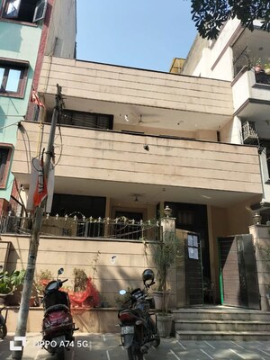  Independent House For Sale in New Rajinder Nagar