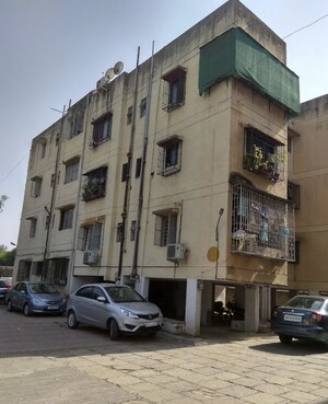  Apartment For Sale in Hadapsar