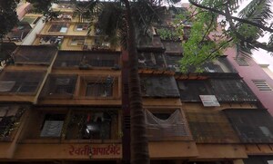  Apartment For Sale in Ghatkopar West