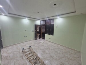 Room in 2 BHK Builder Floor at Ramesh Nagar – for Sale
