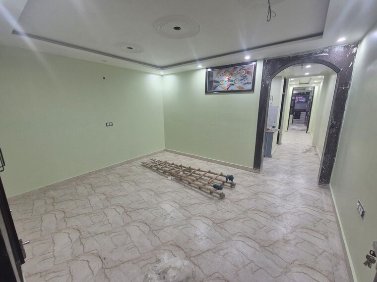 Room, ramesh nagar 2 Bedroom 100 Sq.Yd. Builder Floor In Ramesh Nagar Delhi 10420855