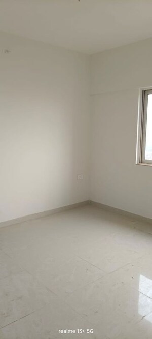 Room in  Apartment at Malad East – for Sale