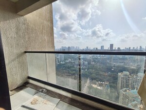 Furnished Amenities in 2 BHK Apartment at Dosti Eastern Bay, Wadala – for Sale