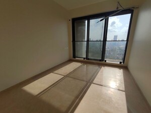 Room in 2 BHK Apartment at Dosti Eastern Bay, Wadala – for Sale