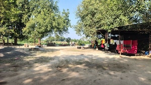 Parking in  Shop at Vasad – for Sale
