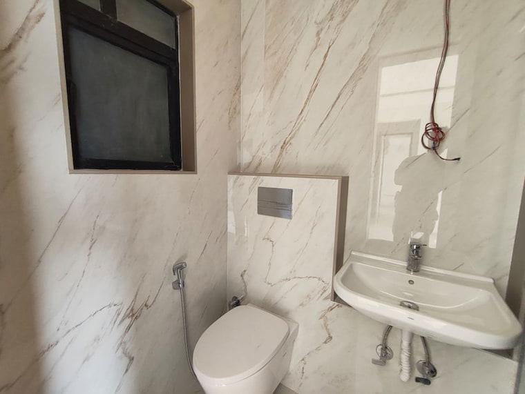 Bathroom, dosti-eastern-bay 2 Bedroom 766 Sq.Ft. Apartment In Wadala Mumbai 10421106