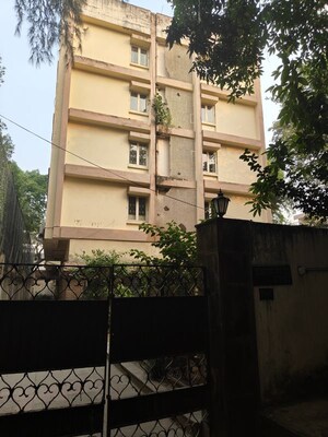  Builder Floor – Exterior View View at Alipore - for Sale