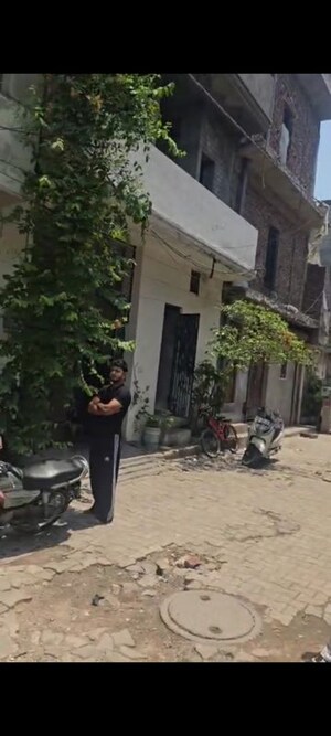Parking in  Independent House at Maya Nagar – for Sale