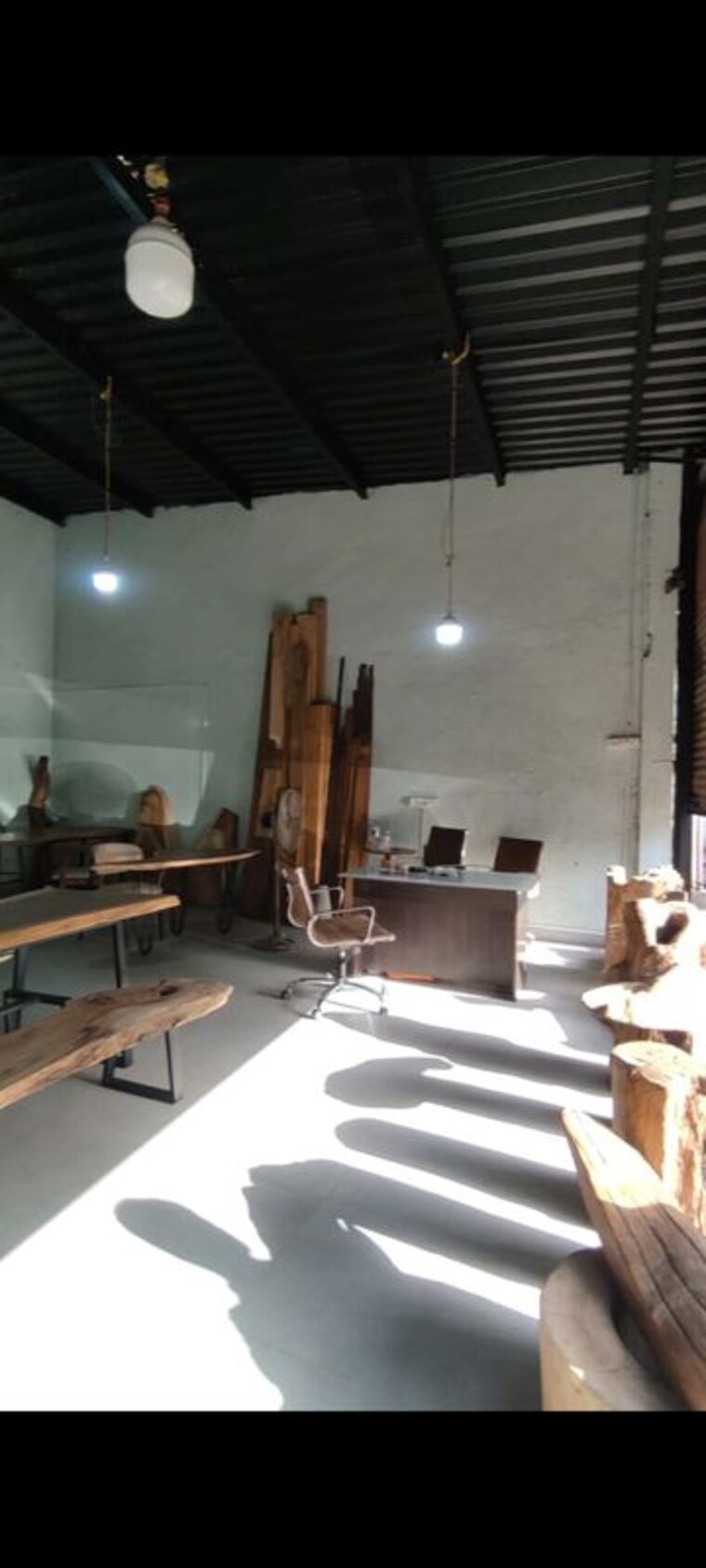 Entrance, amboli Commercial Showroom 600 Sq.Ft. In Amboli Mumbai 10421122