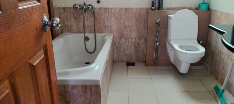 Bathroom, gera-greensville 3 Bedroom 2600 Sq.Ft. Apartment In Kharadi Pune 10421086