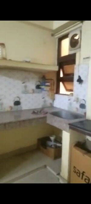 Team Area in 1 RK Builder Floor at Vasant Kunj – for Rent