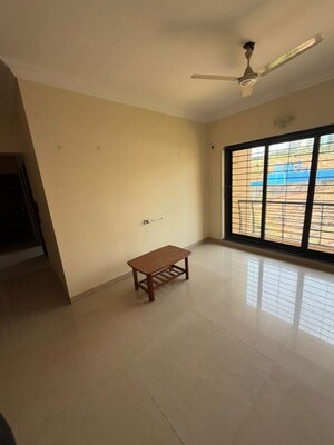 Room in 2 BHK Apartment at K Raheja Heights, Malad East – for Rent