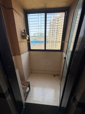  2 BHK Apartment at K Raheja Heights, Malad East – for Rent