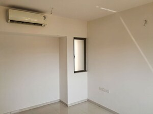 Room in  Apartment at Ghodbunder Road – for Sale